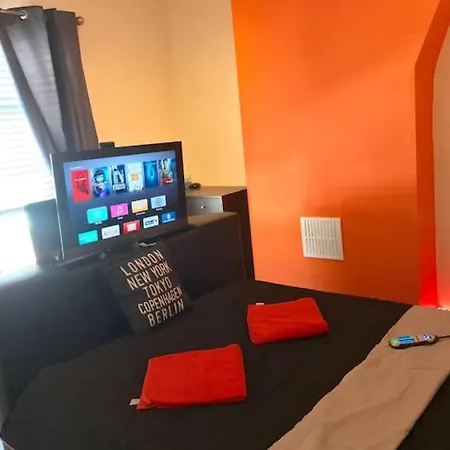 King Tv-Bed En-Suite Mediacity, Mufc, Salford Manchester Extérieur photo